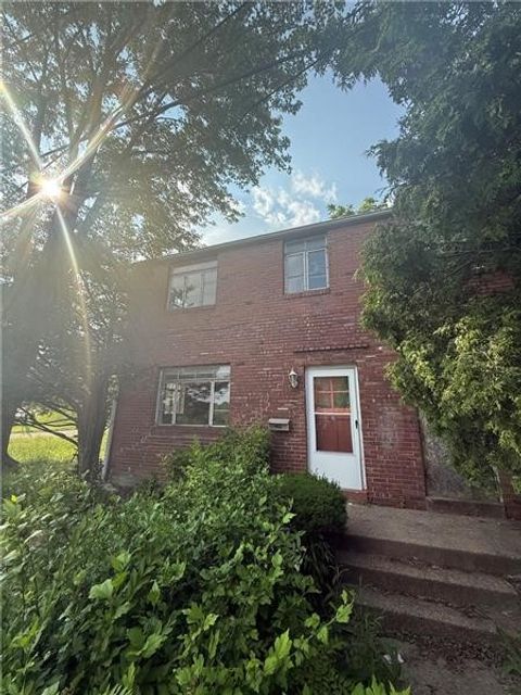 Photo of 2701 Lincoln Ave, Clairton, PA 15025 (MLS # 1724609)