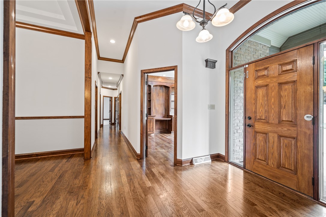 123 Meadowvue Dr