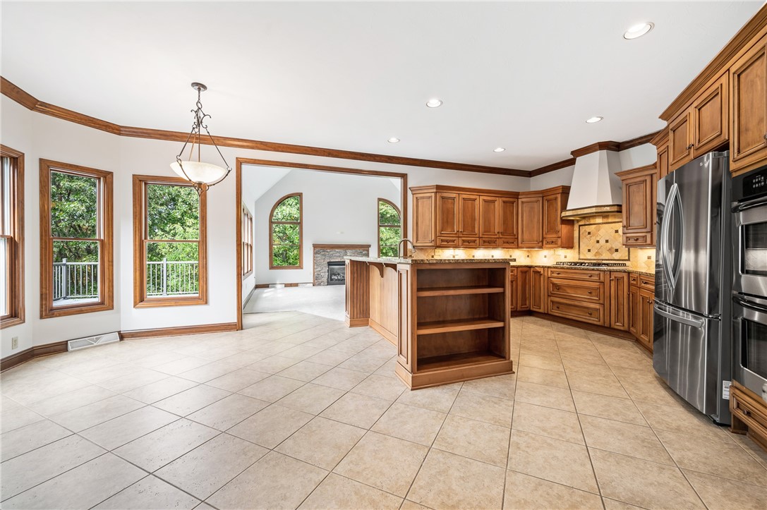 123 Meadowvue Dr