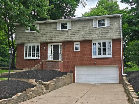 Homes For Sale - 339 Turngate Dr Dr<br/> Bethel Park, PA 15102