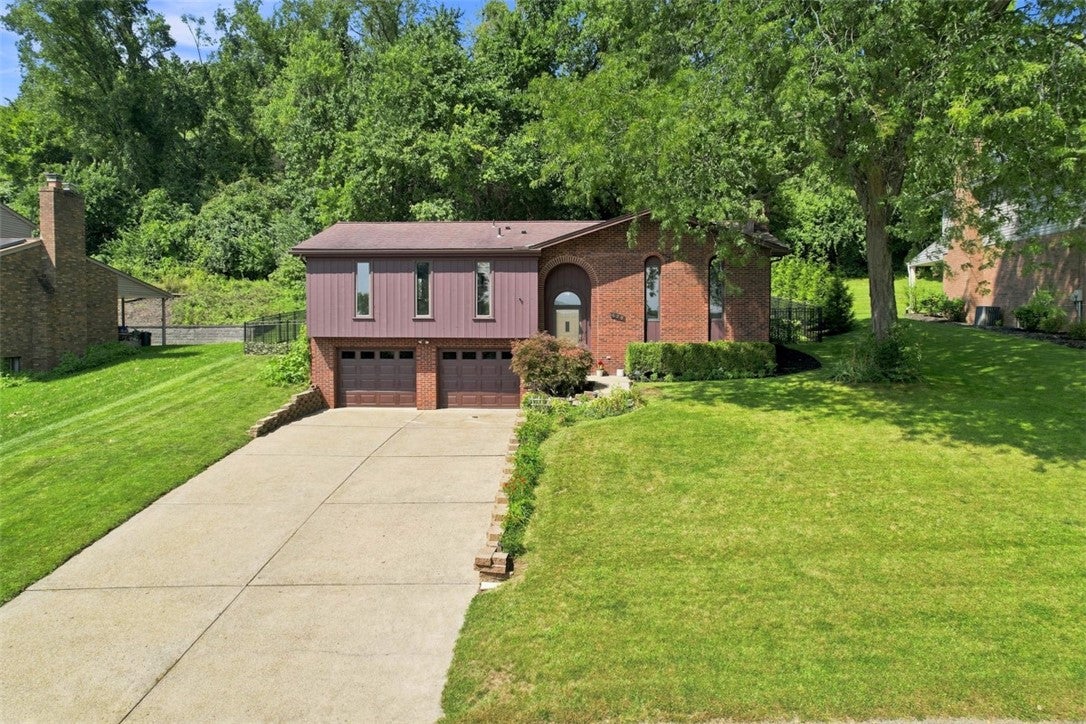 628 Ray Dr