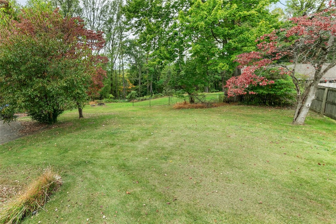 Murrysville, Pennsylvania 15626, United States, 3 Bedrooms Bedrooms, ,2 BathroomsBathrooms,Residential,Active,229437