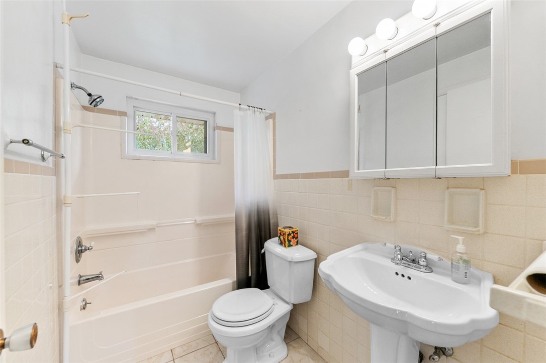 Murrysville, Pennsylvania 15626, United States, 3 Bedrooms Bedrooms, ,2 BathroomsBathrooms,Residential,Active,229437