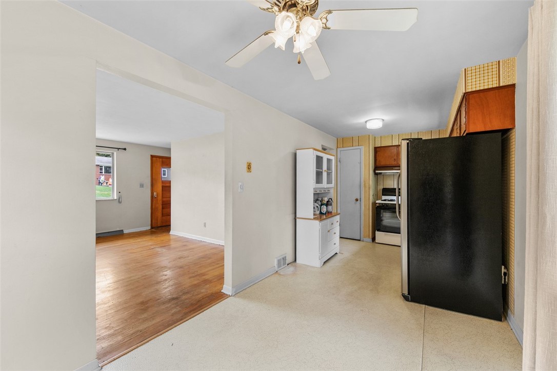 Murrysville, Pennsylvania 15626, United States, 3 Bedrooms Bedrooms, ,2 BathroomsBathrooms,Residential,Active,229437