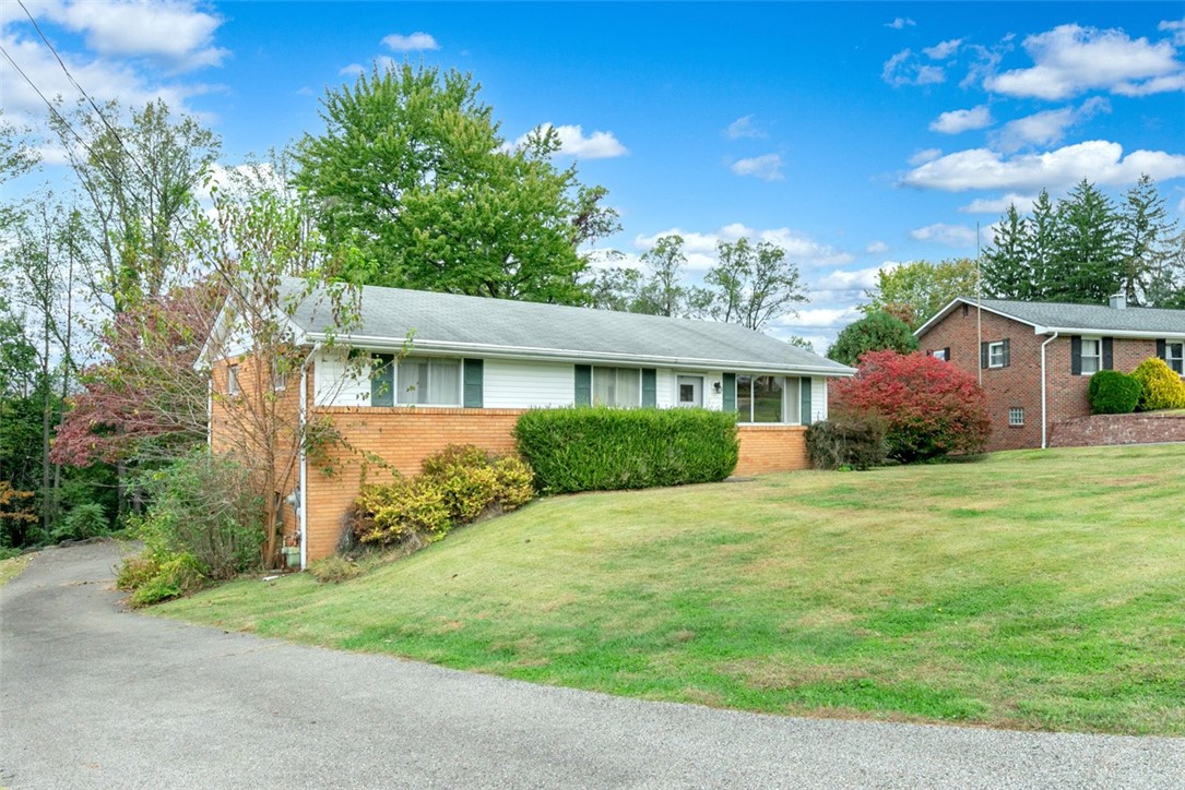 Murrysville, Pennsylvania 15626, United States, 3 Bedrooms Bedrooms, ,2 BathroomsBathrooms,Residential,Active,229437