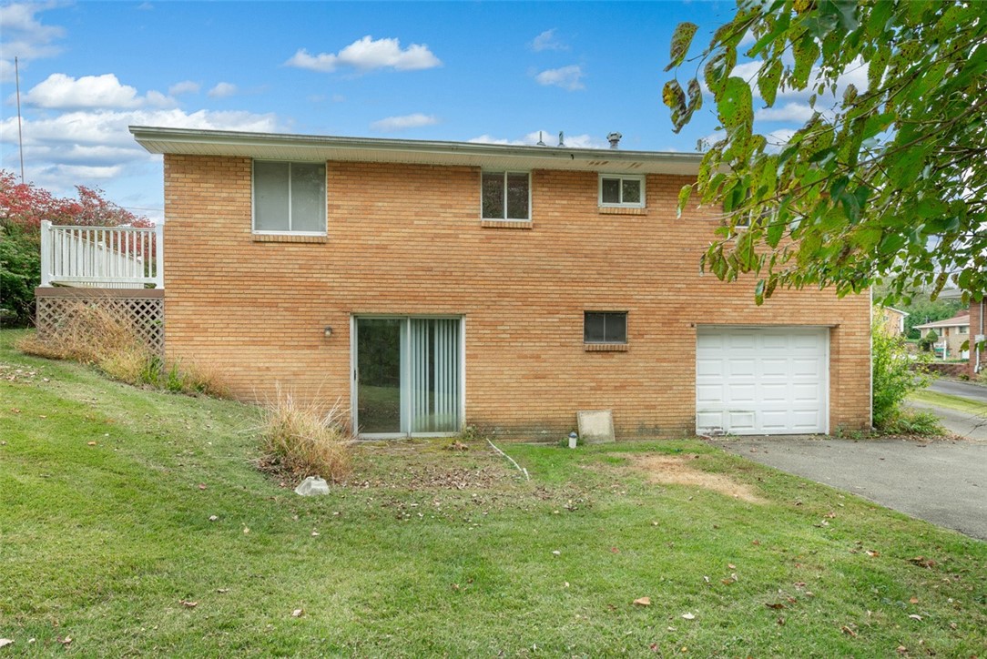 Murrysville, Pennsylvania 15626, United States, 3 Bedrooms Bedrooms, ,2 BathroomsBathrooms,Residential,Active,229437