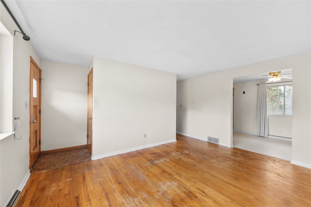 Murrysville, Pennsylvania 15626, United States, 3 Bedrooms Bedrooms, ,2 BathroomsBathrooms,Residential,Active,229437