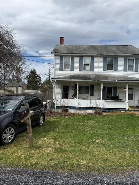 Photo of 310 Monroe St, Cairnbrook, PA 15924 (MLS # 1744554)
