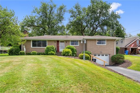 Photo of 306 Rock Run Rd, Elizabeth, PA 15037 (MLS # 1760785)