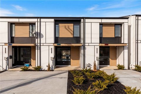 Photo of 2119 Rose St, Pittsburgh, PA 15219 (MLS # 1738059)