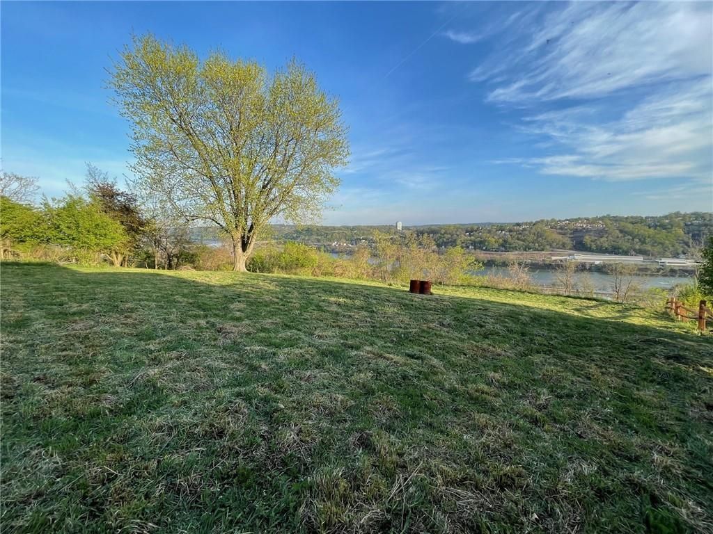 758 Parkview Drive