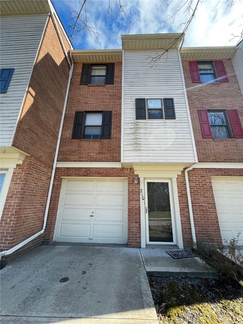Homes For Rent - 210 Woodhaven Dr Dr<br/> Butler County, Seven Fields Boro, PA 16046