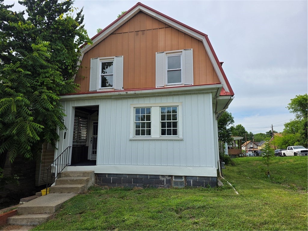 121 CATALPA STREET