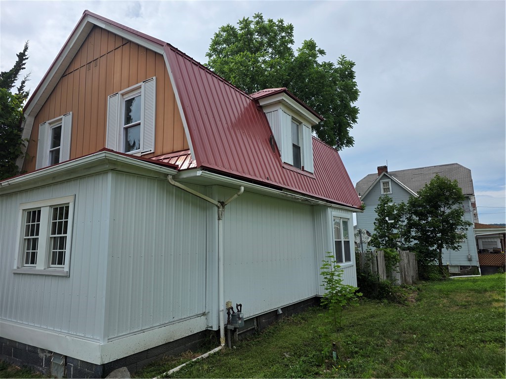 121 CATALPA STREET
