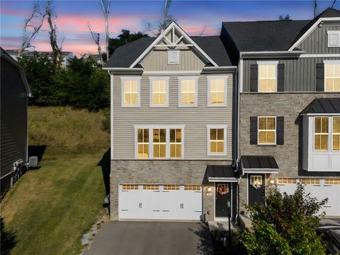 Photo of 452 Greenwood Dr, Canonsburg, PA 15317 (MLS # 1736215)