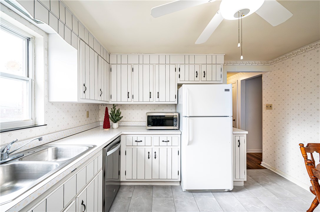 City Of Greensburg, Pennsylvania 15601, United States, 4 Bedrooms Bedrooms, ,2 BathroomsBathrooms,Residential,Active,22785