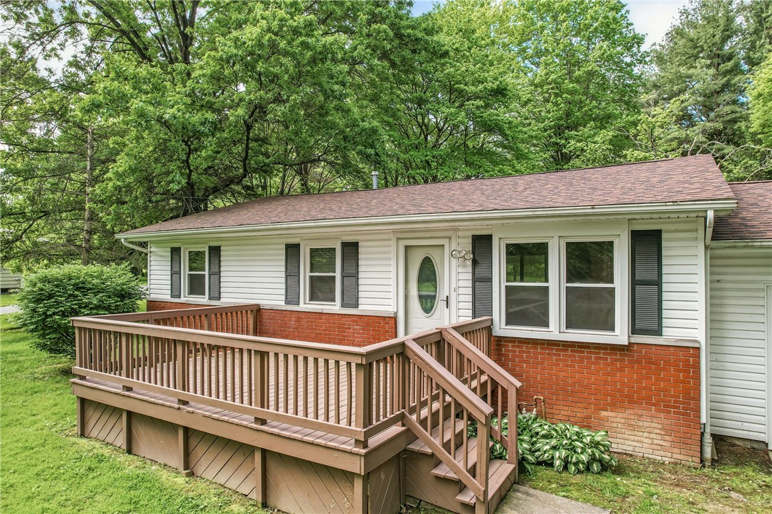 Pymatuning Twp, Pennsylvania 16154, United States, 3 Bedrooms Bedrooms, ,1 BathroomBathrooms,Residential,Contingent,133590