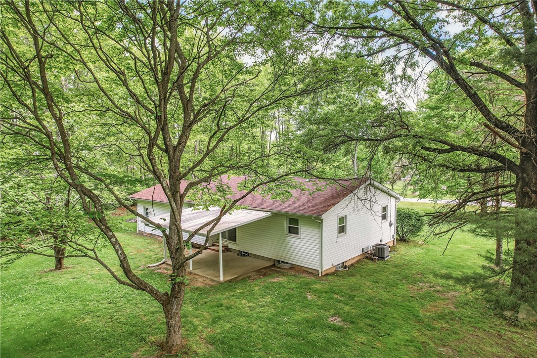 Pymatuning Twp, Pennsylvania 16154, United States, 3 Bedrooms Bedrooms, ,1 BathroomBathrooms,Residential,Contingent,133590