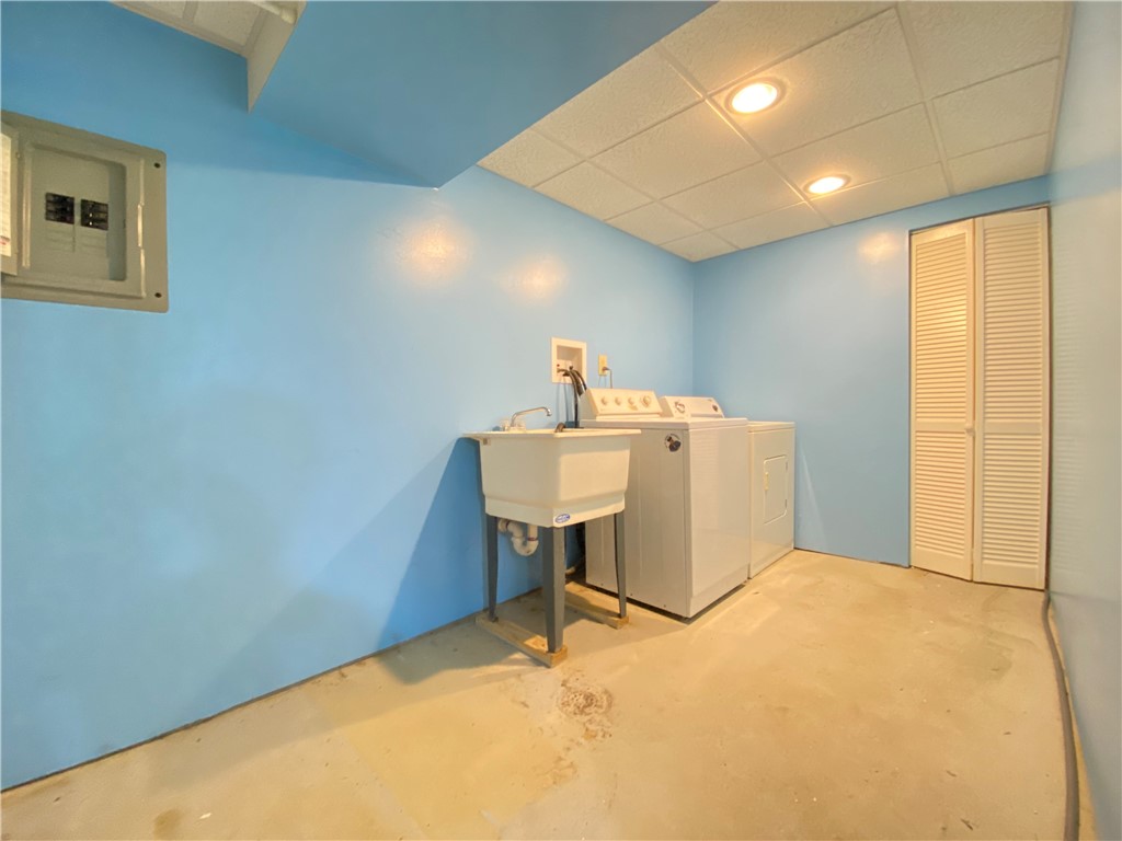 Pymatuning Twp, Pennsylvania 16154, United States, 3 Bedrooms Bedrooms, ,1 BathroomBathrooms,Residential,Contingent,133590