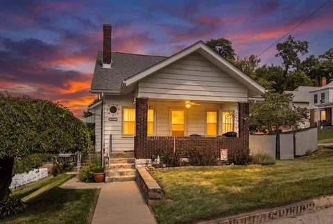 Photo of 539 Dippold Ave, Baden, PA 15005 (MLS # 1764336)