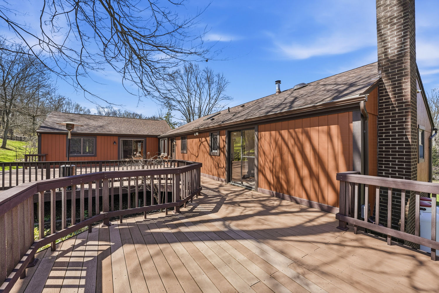 438 Leslie Road Road