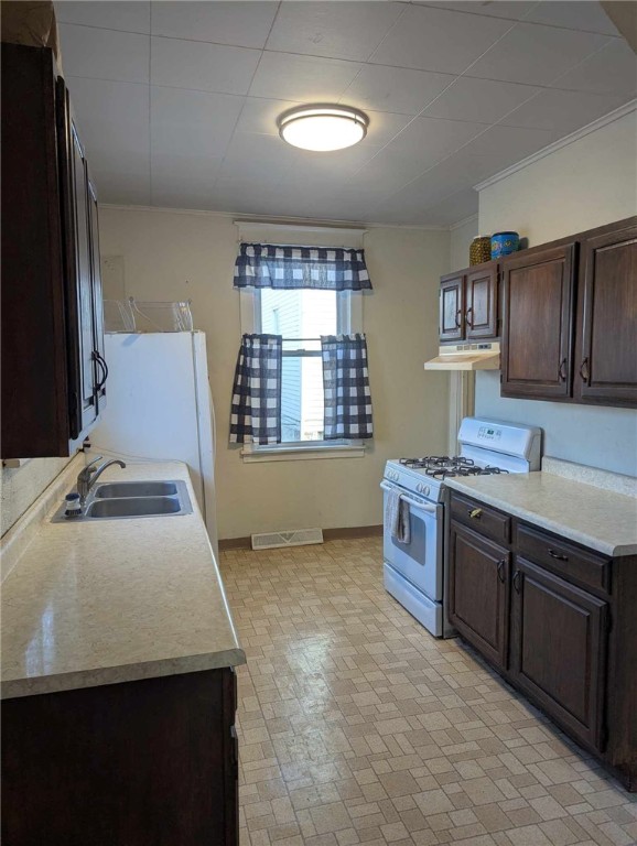 205 Union St St, Monongahela, Pennsylvania image 5