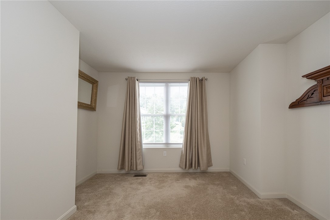 North Strabane, Pennsylvania 15317, United States, 4 Bedrooms Bedrooms, ,3 BathroomsBathrooms,Residential,Contingent,127291