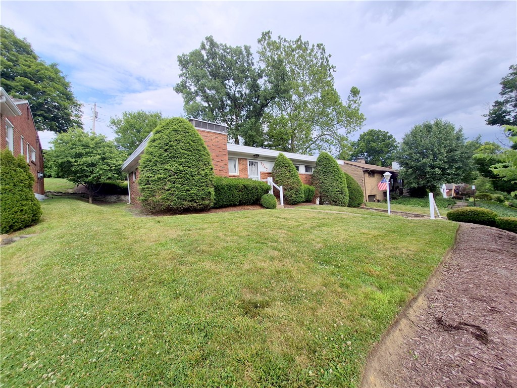 1247 Lakemont Drive