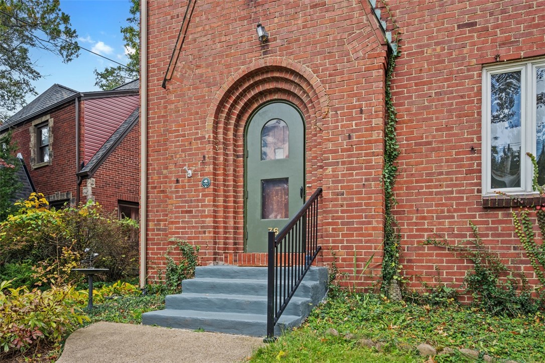 76 Mount Lebanon Blvd