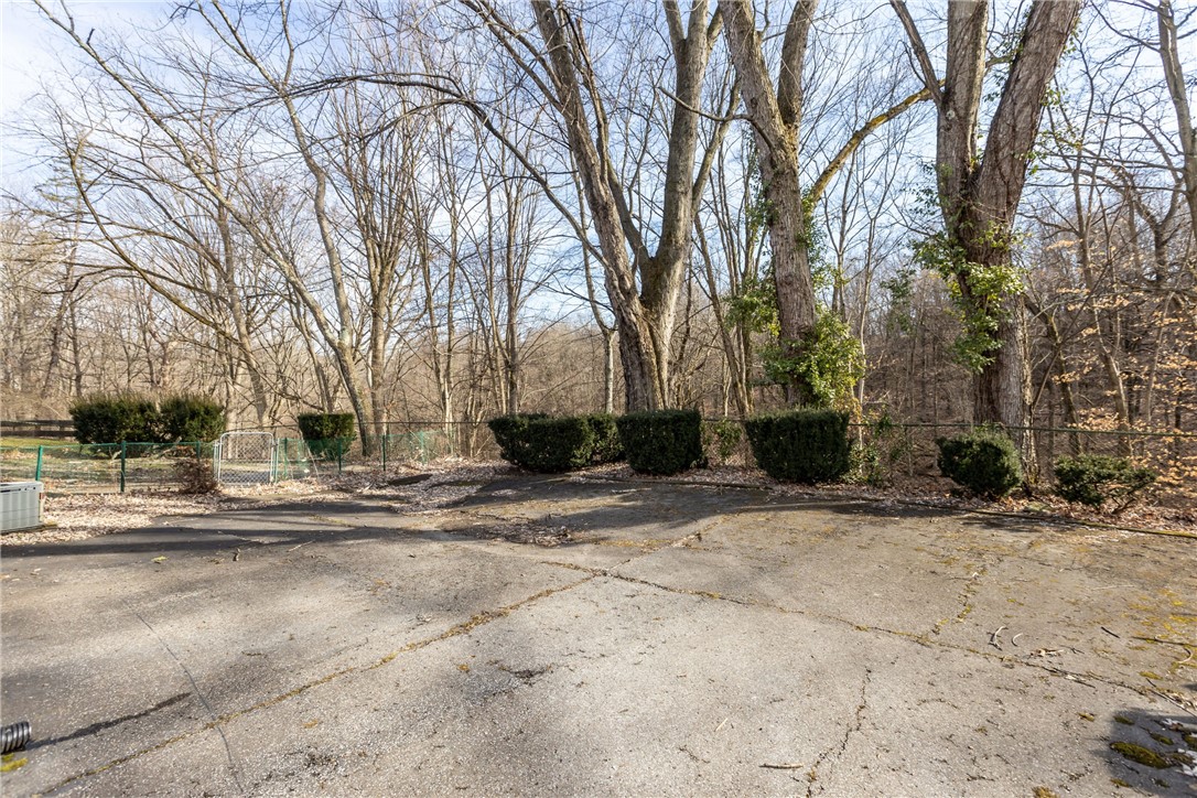 472 Amherst Ave