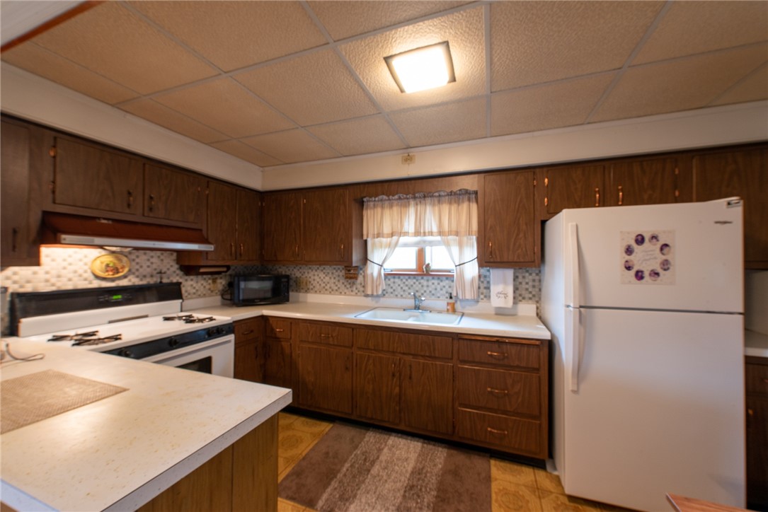 East Vandergrift, Pennsylvania 15629, United States, 3 Bedrooms Bedrooms, ,2 BathroomsBathrooms,Residential,Active,227182