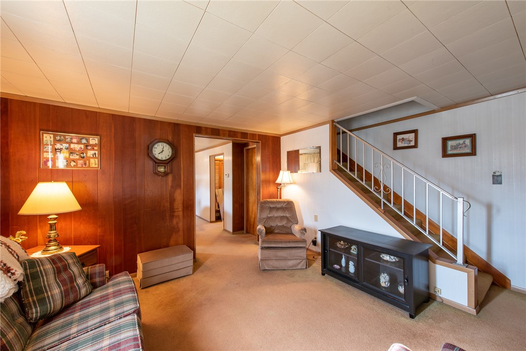 419 Vandergrift Lane