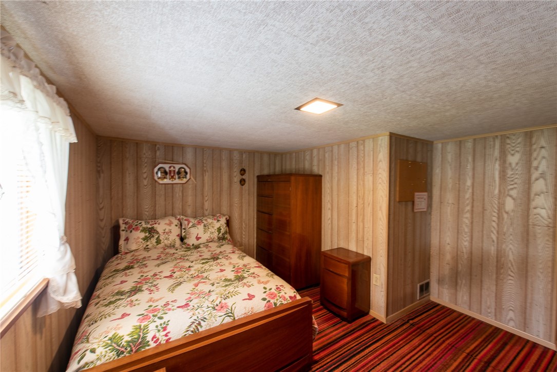 East Vandergrift, Pennsylvania 15629, United States, 3 Bedrooms Bedrooms, ,2 BathroomsBathrooms,Residential,Active,227182