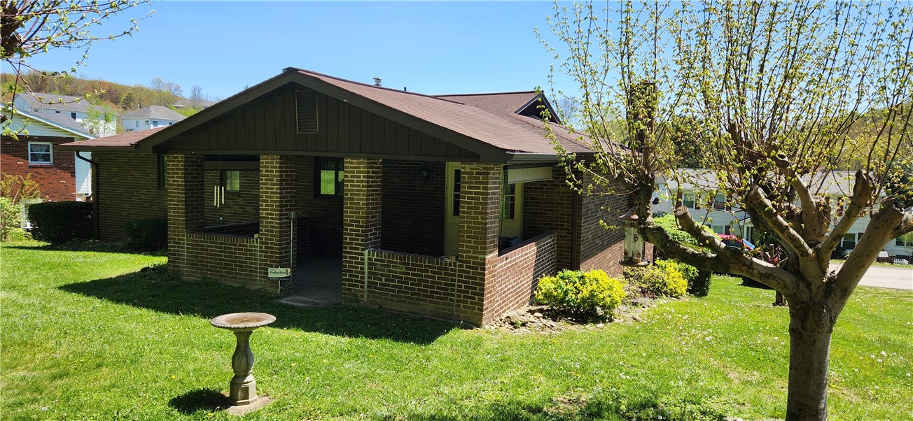 237 Melrose Drive Dr, New Stanton, Pennsylvania image 15