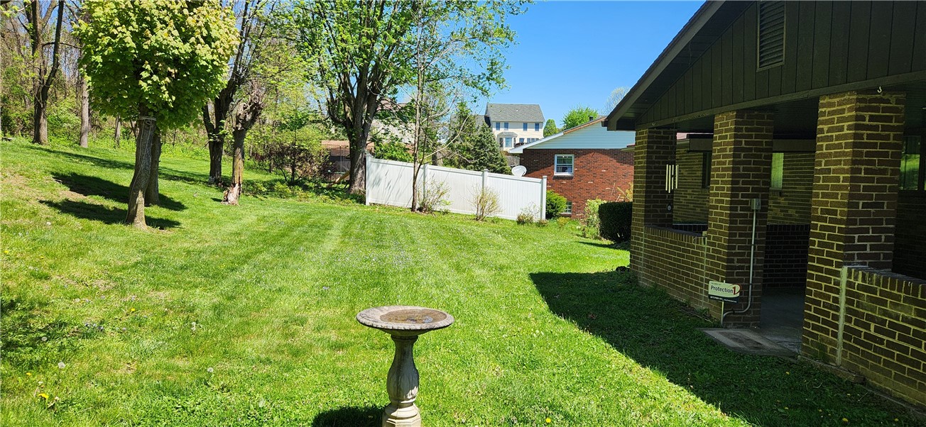 237 Melrose Drive Dr, New Stanton, Pennsylvania image 18