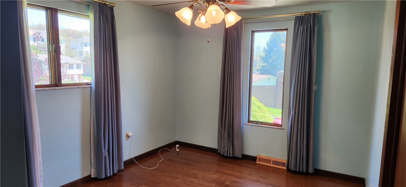 237 Melrose Drive Dr, New Stanton, Pennsylvania image 13