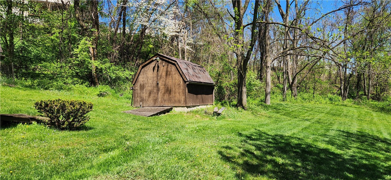 237 Melrose Drive Dr, New Stanton, Pennsylvania image 20