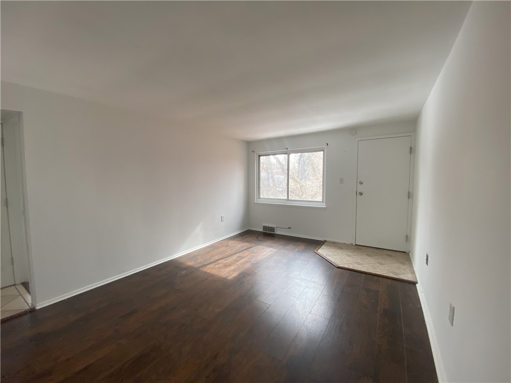 Swissvale, Pennsylvania 15218, United States, 2 Bedrooms Bedrooms, ,1 BathroomBathrooms,Residential,Active,86662