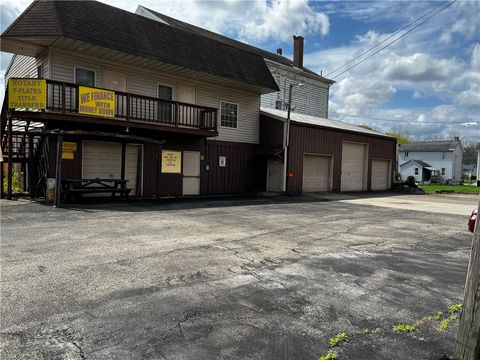 Photo of 114 Laughlin St, Dawson, PA 15428 (MLS # 1726619)