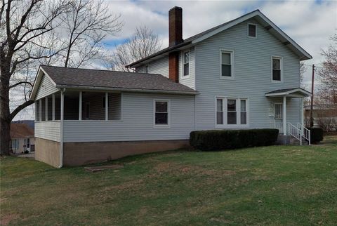 Photo of 3926 N 40th Ave, New Brighton, PA 15066 (MLS # 1745138)