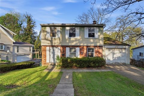 Photo of 7730 Oak St, Pittsburgh, PA 15237 (MLS # 1751108)