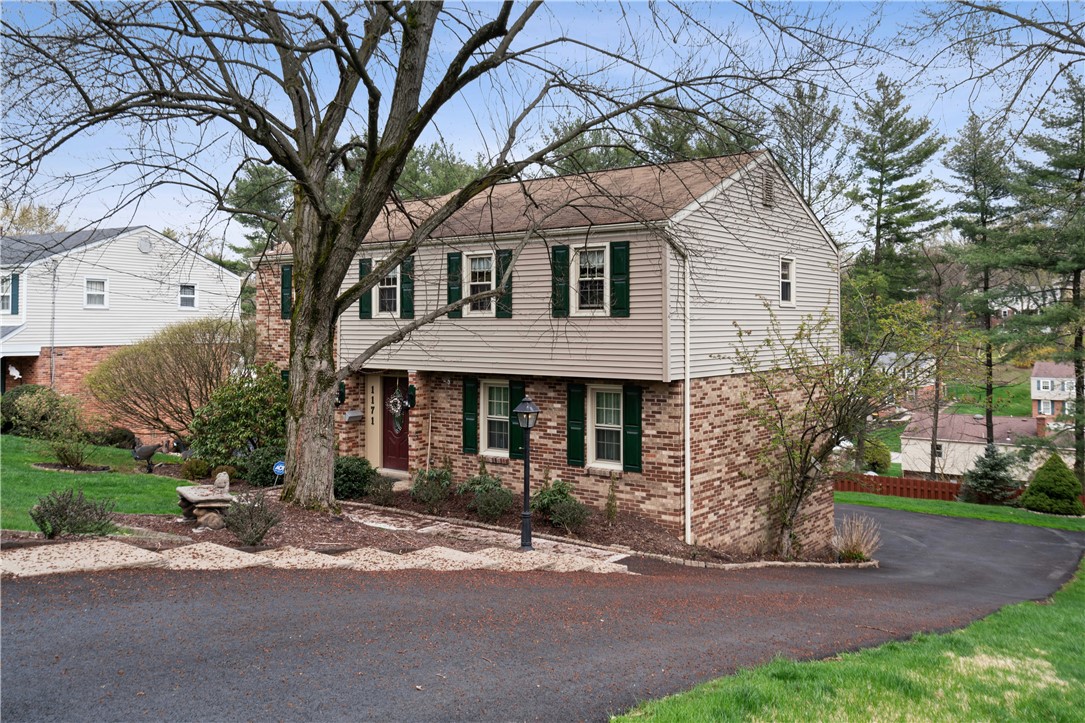 1171 Fox Terrier Dr Dr, Bethel Park, Pennsylvania image 1