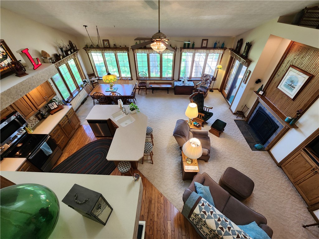 Coolspring Twp, Pennsylvania 16137, United States, 3 Bedrooms Bedrooms, ,4 BathroomsBathrooms,Residential,Active,146257