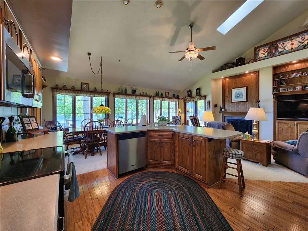 Coolspring Twp, Pennsylvania 16137, United States, 3 Bedrooms Bedrooms, ,4 BathroomsBathrooms,Residential,Active,146257