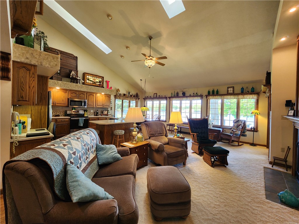 Coolspring Twp, Pennsylvania 16137, United States, 3 Bedrooms Bedrooms, ,4 BathroomsBathrooms,Residential,Active,146257