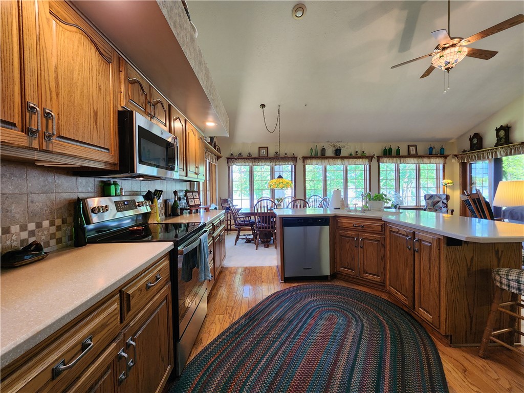 Coolspring Twp, Pennsylvania 16137, United States, 3 Bedrooms Bedrooms, ,4 BathroomsBathrooms,Residential,Active,146257