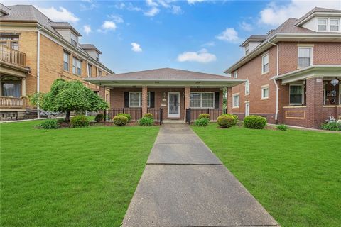 Photo of 210 4th St, Beaver, PA 15009 (MLS # 1751537)