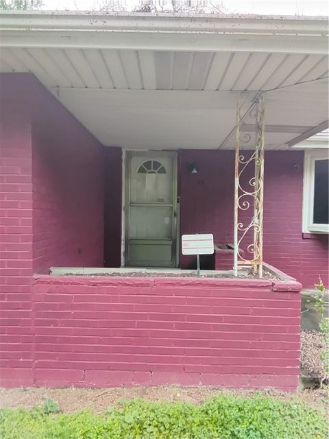 130 Mountain Ave Mt Oliver PA 15210