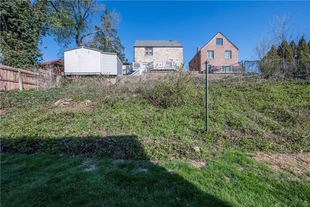4004 Cloverlea St St, Brentwood, Pennsylvania image 37