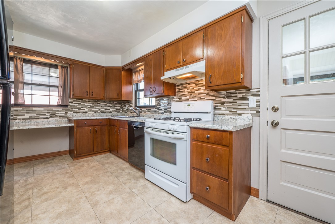 4004 Cloverlea St St, Brentwood, Pennsylvania image 17